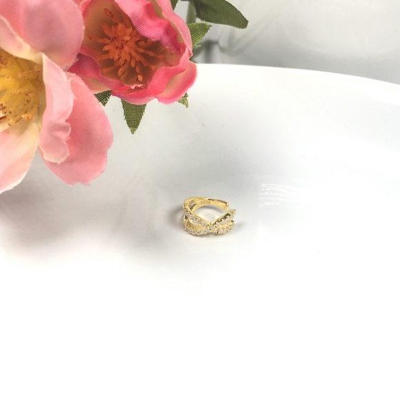 Rhinestone Criss Cross Ear Cuff (1 pc.) - Picture 4 of 9